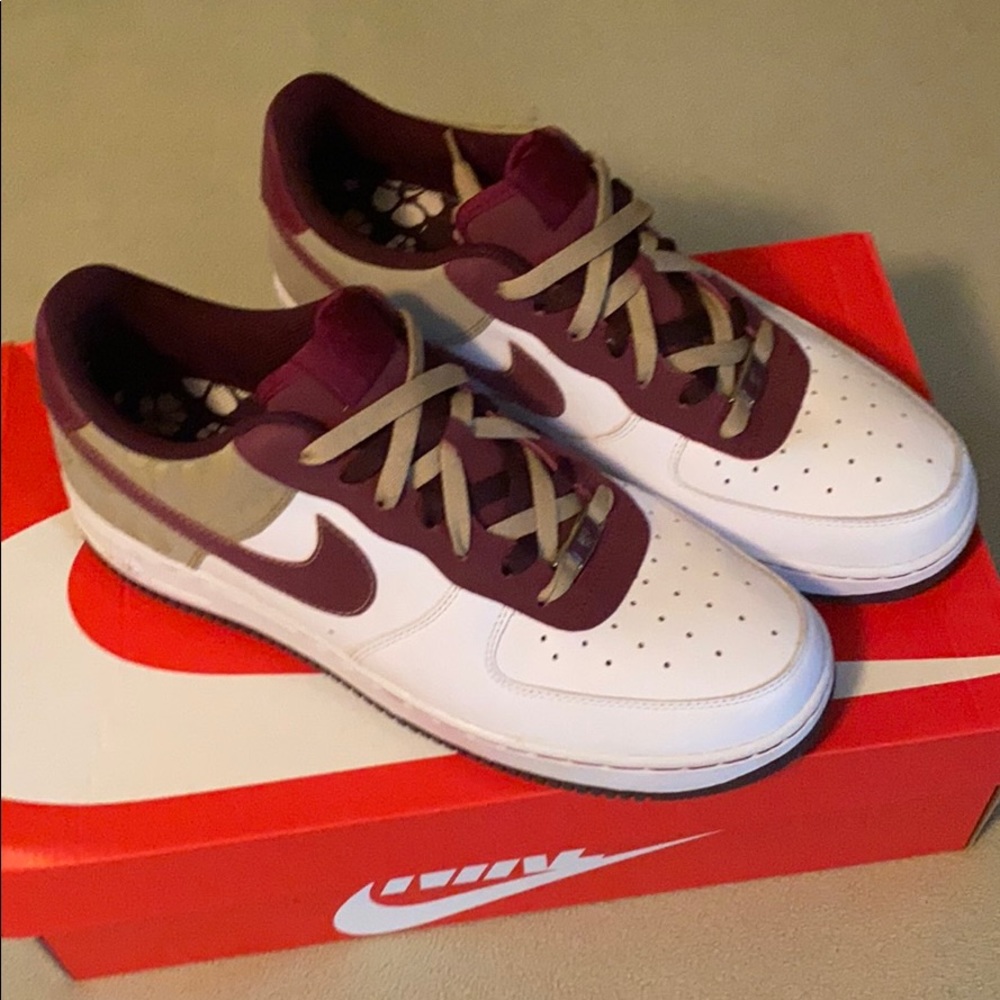 Nike Air Force 1 size 10.5